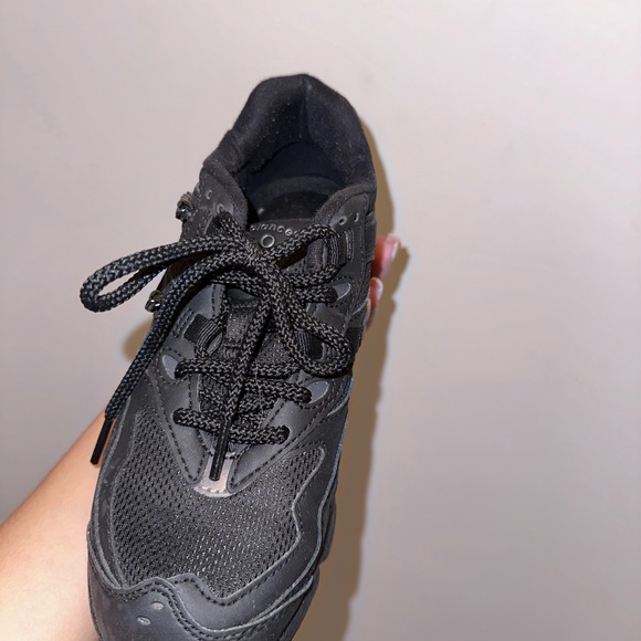 NEW BALANCE WL850GFC BLACK/BLACK - Picture 5 of 5